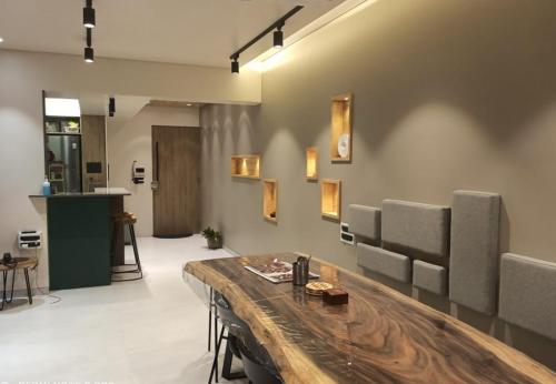 store_interior_04