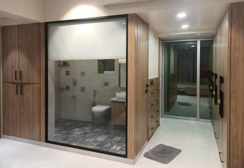 store_interior_06